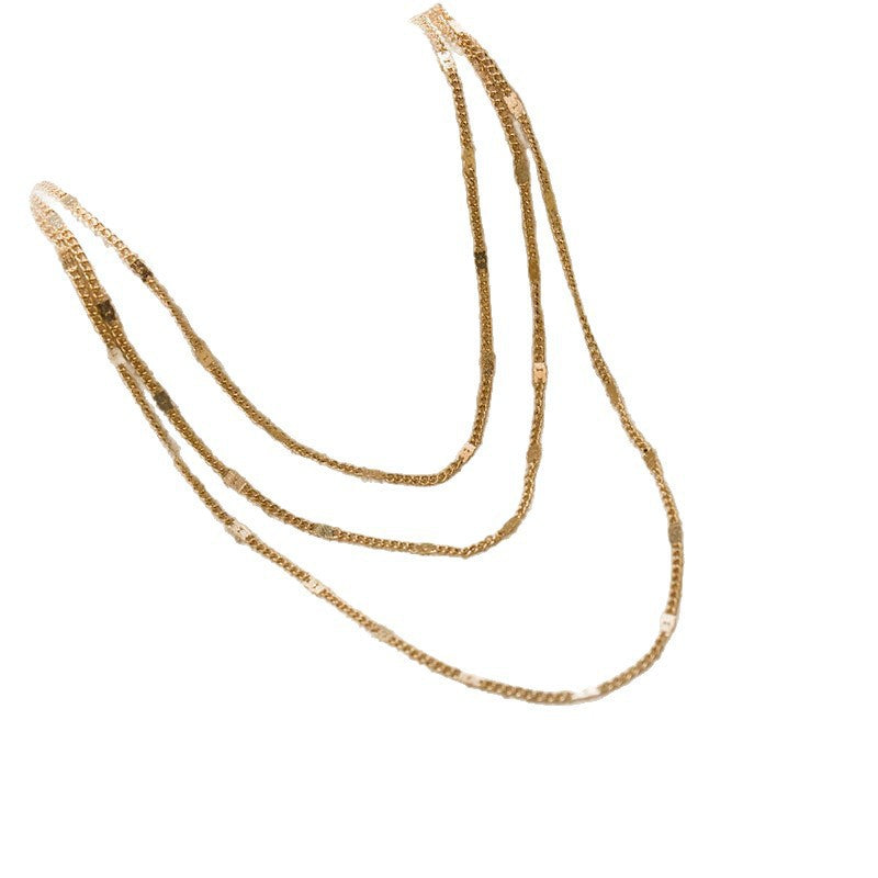 Collier superposé à chaînes fines