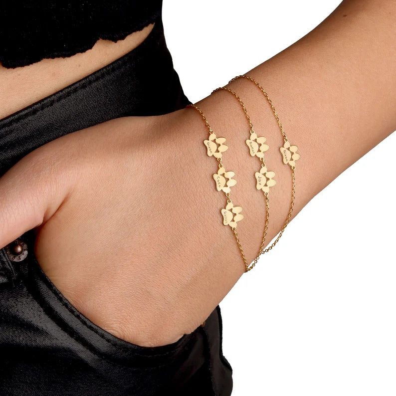 Bracelet délicat à motif floral