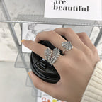 Bague pour femme au design feuille élégant