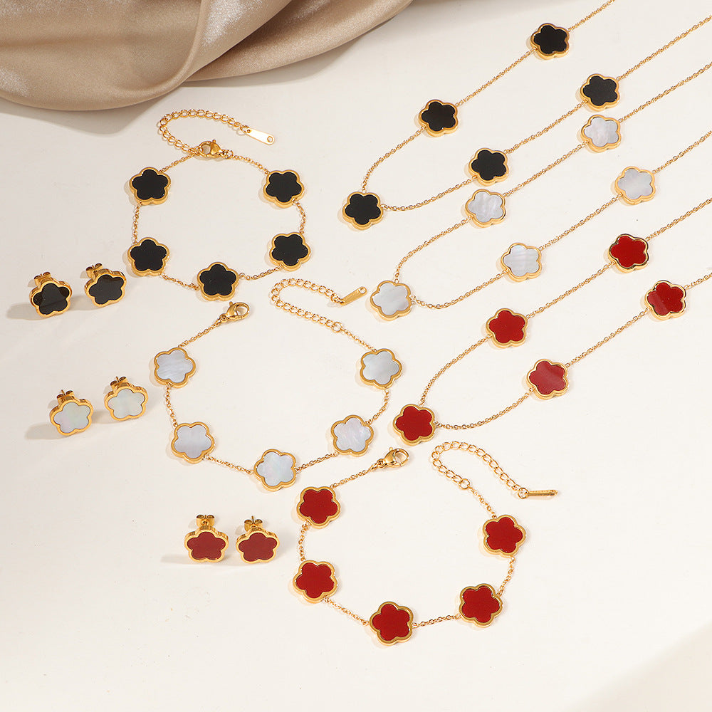 Boucles d'oreilles pour femme inspirées des fleurs en nacre