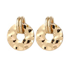 Boucles d'oreilles élégantes pour femme au design plissé rustique