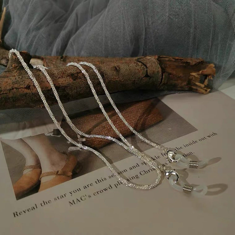 Collier scintillant