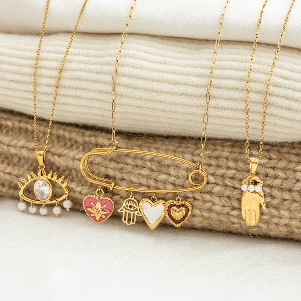 Collier pour femme avec pendentifs charmants et longueur réglable