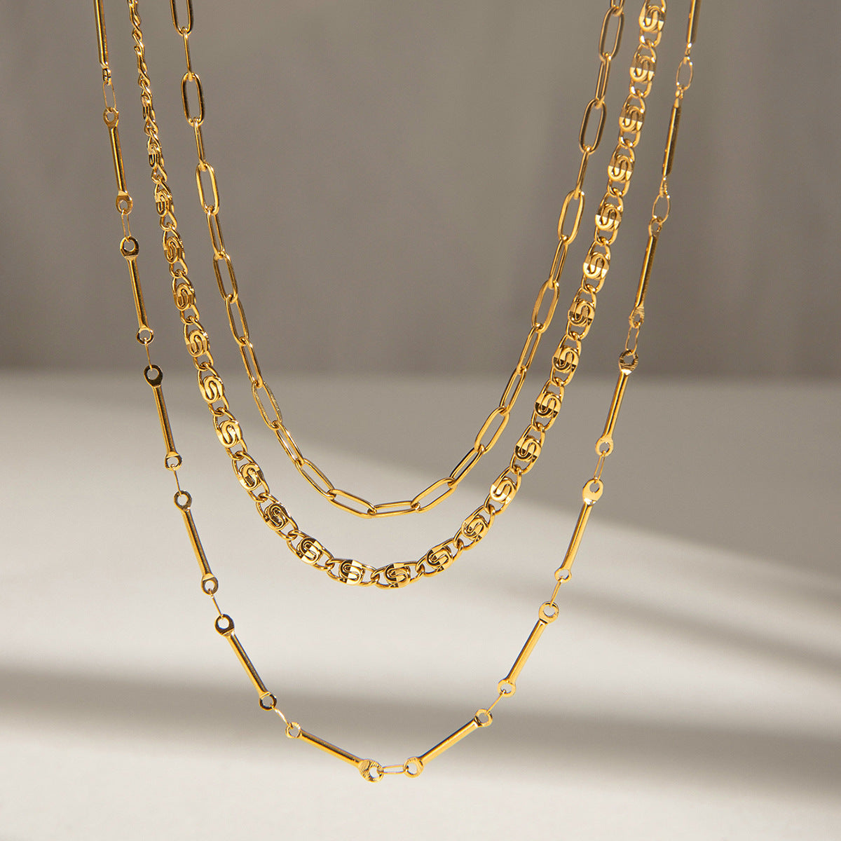 Collier pour femme en acier inoxydable hypoallergénique réglable