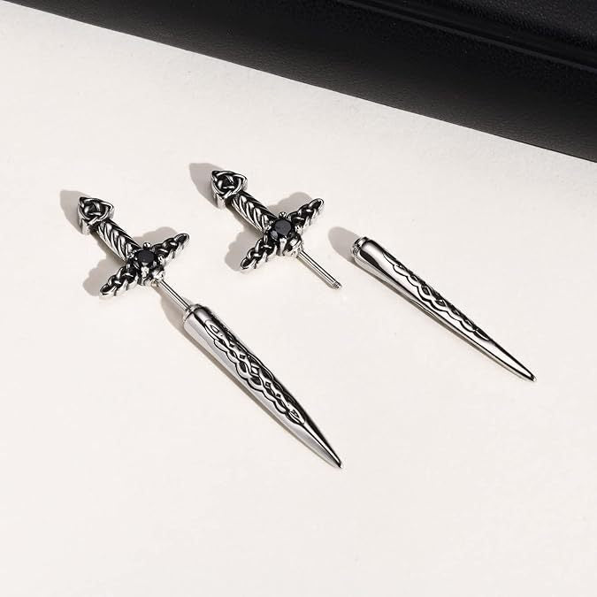 Boucles d'oreilles gothiques en forme d'épée