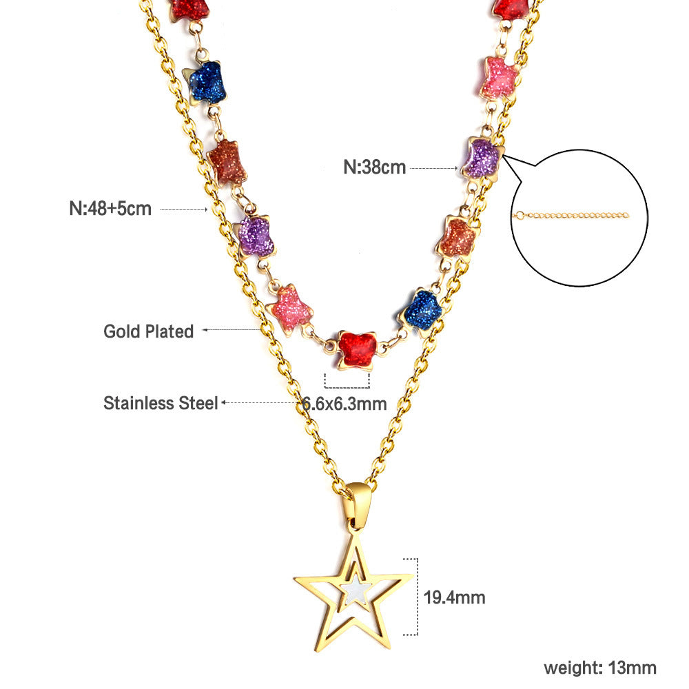 Collier pour femme avec pendentifs étoiles et finition dorée