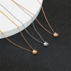 Collier délicat pour femme avec pendentif cristal étincelant