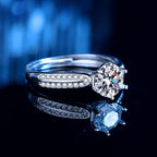 Bague de fiançailles pour femme avec zircon étincelant et détails élégants