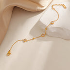 Bracelet de cheville doré pour femme avec étoiles et cristaux