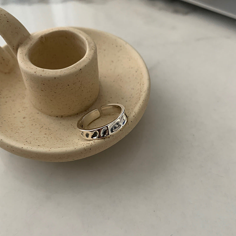 Bague pour femme au design texturé organique