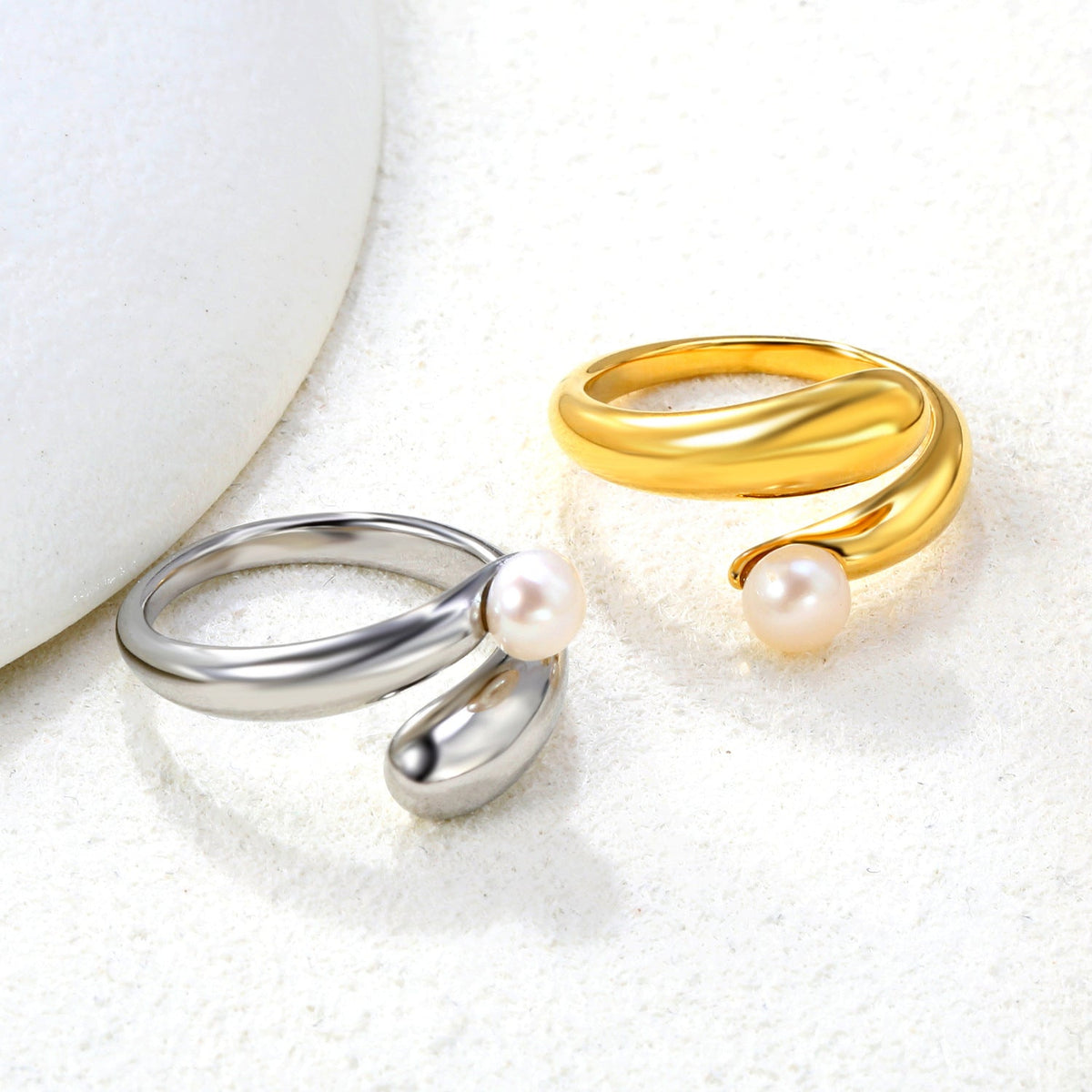 Bague ouverte pour femme motif coquillage et perle