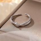 Bague ouverte pour femme avec détails vagues et zircone