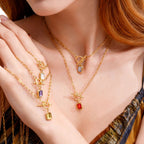 Collier tendance pour femme avec pendentifs colorés