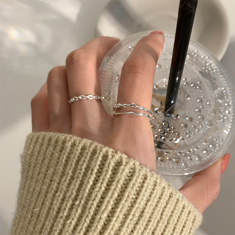 Bague chaîne pour femme au design délicat