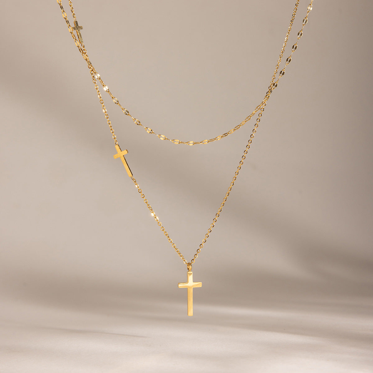 Collier double croix pour femme en acier inoxydable hypoallergénique