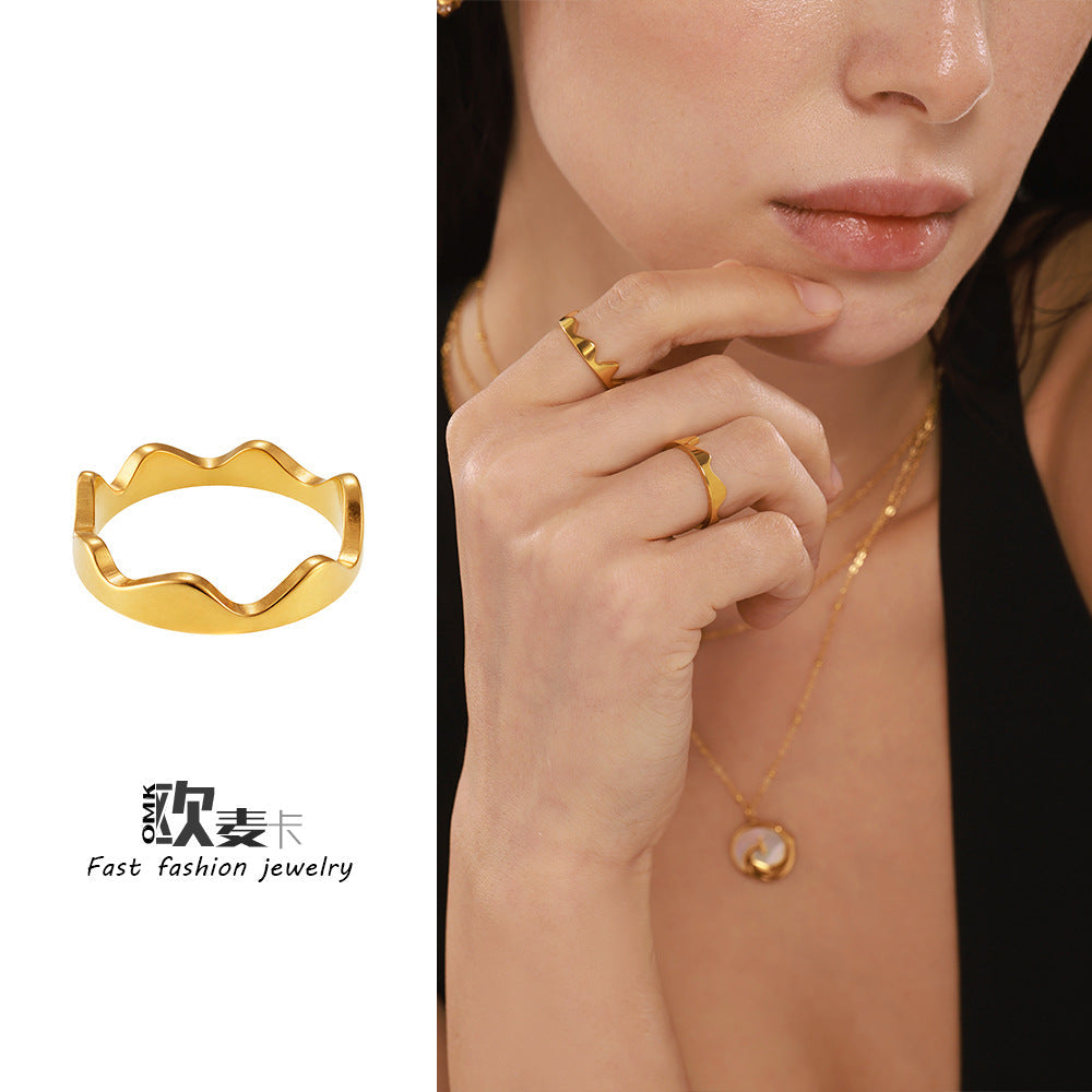 Bague ondulée pour femme en acier inoxydable
