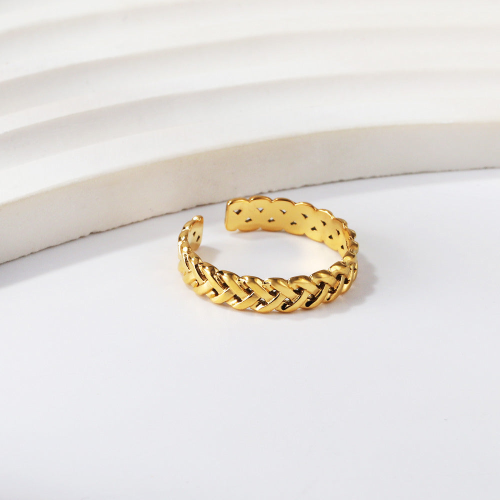Bague élégante pour femme au design incurvé