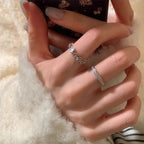 Bague brillante pour femme au design élégant