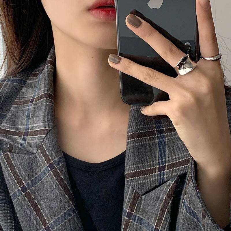 Bague élégante et minimaliste pour femme