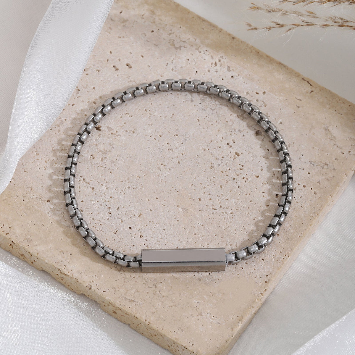 Bracelet à maillons pour femme avec plaque personnalisable
