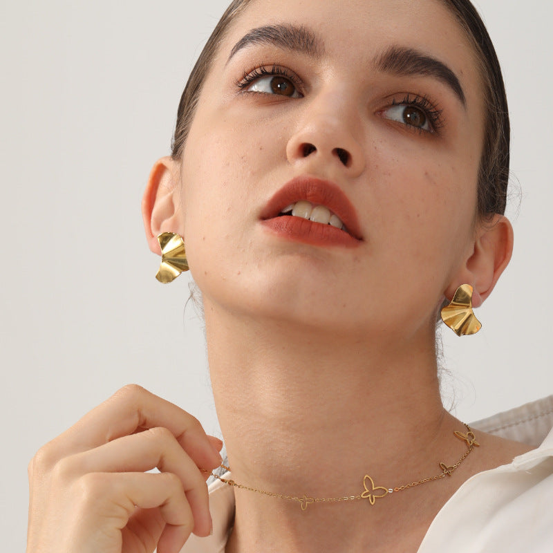 Boucles d'oreilles puces pour femme motif floral