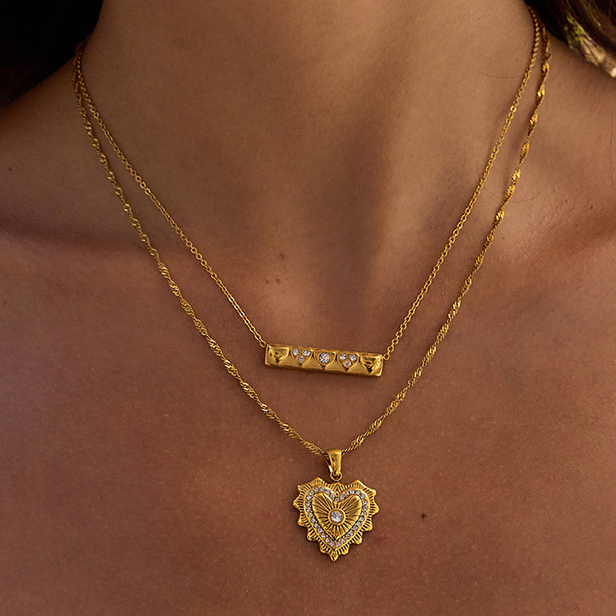 Collier pour femme en acier inoxydable hypoallergénique avec cristaux
