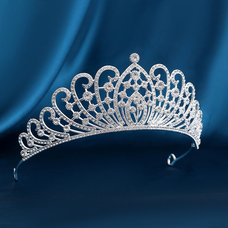 Diadème élégant en strass pour femme avec détails floraux