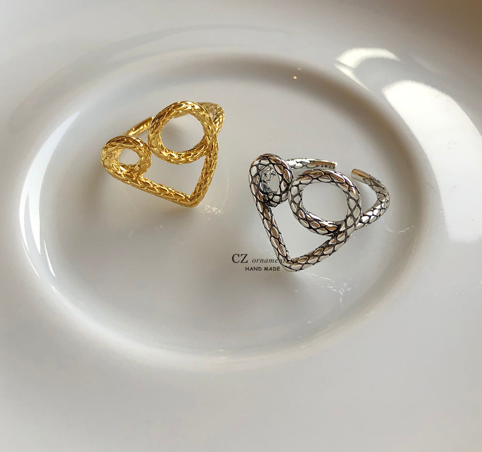 Bague ouverte pour femme avec cœur filigrane