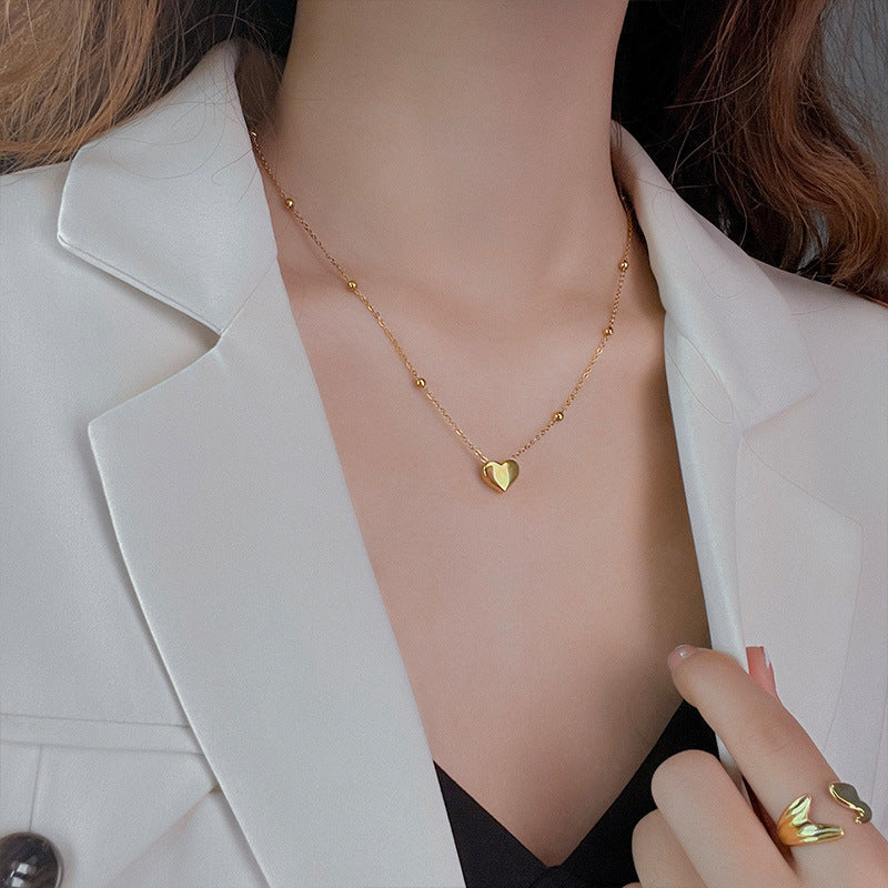 Collier avec pendentif cœur et chaîne délicate pour femme