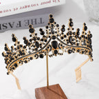 Diadème opulent pour femme avec détails en cristal noir