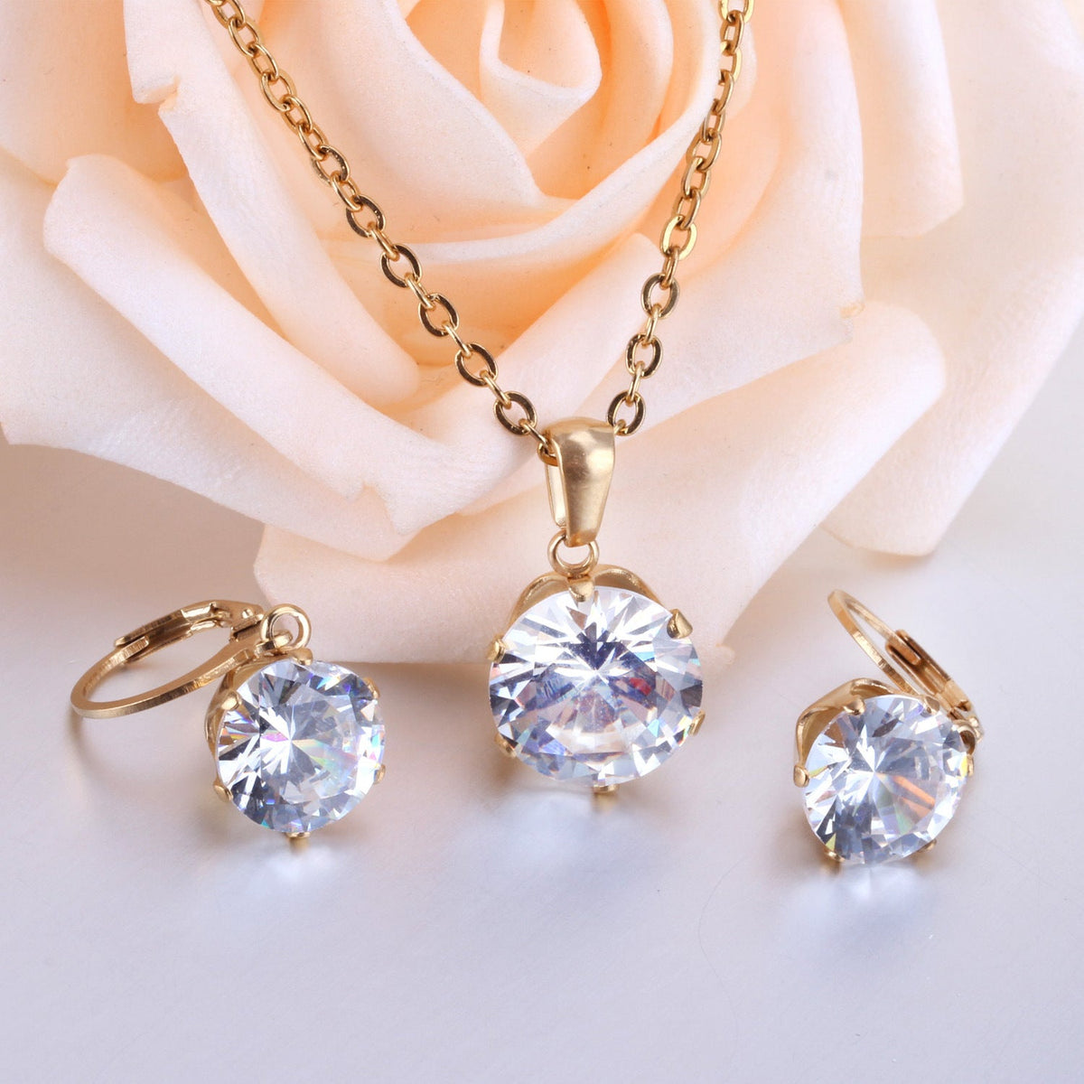 Parure de bijoux pour femme avec pendentif zircone et boucles d'oreilles