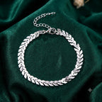 Collier chaîne doré élégant