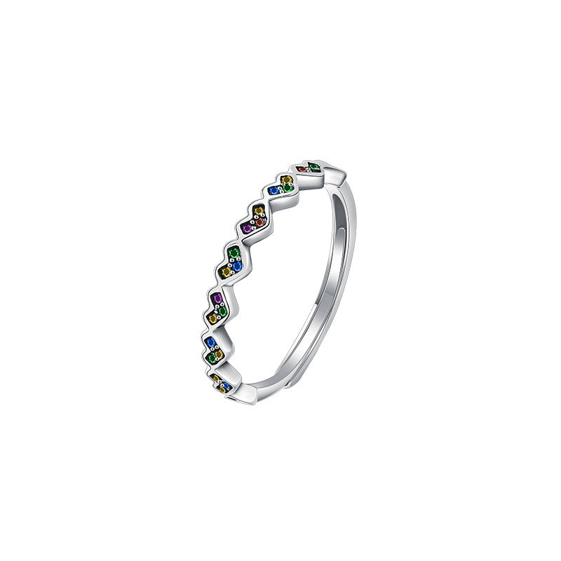 Bague fine pour femme avec motifs cœurs colorés