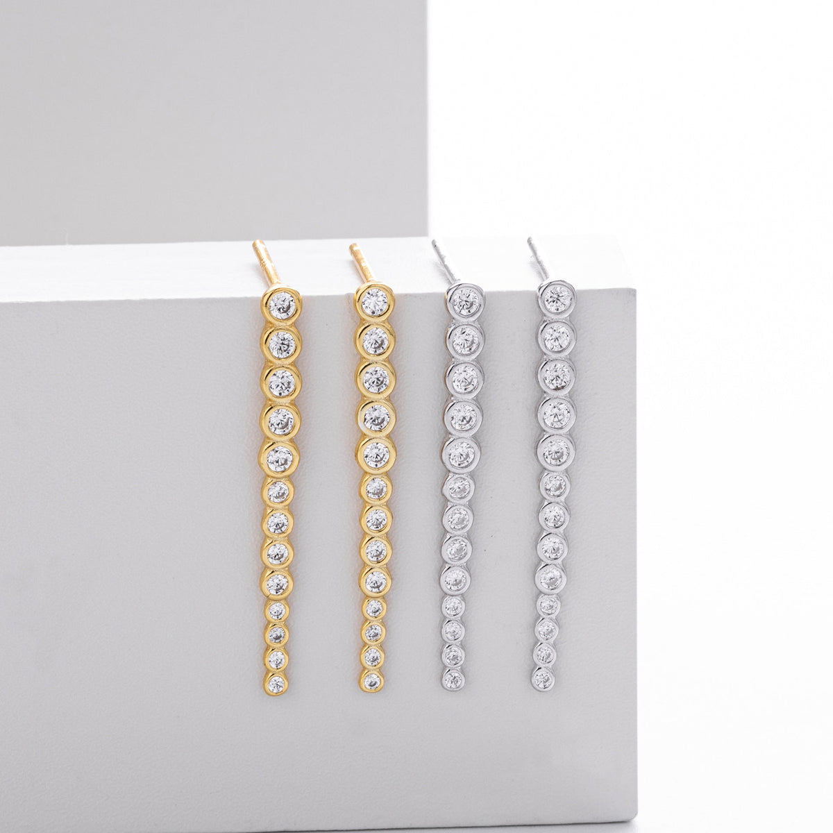 Damen Ohrhänger mit Zirkonsteinen aus 925 Sterling Silber
