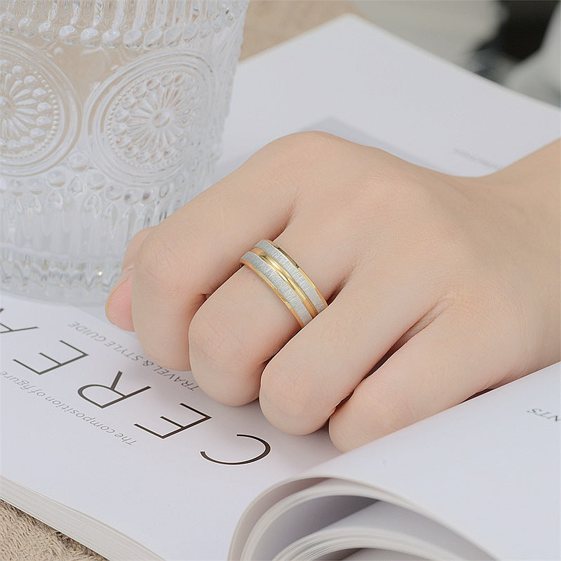 Bague pour homme en acier inoxydable brossé avec accent noir