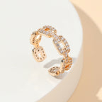 Bague élégante et étincelante pour femme avec cristaux