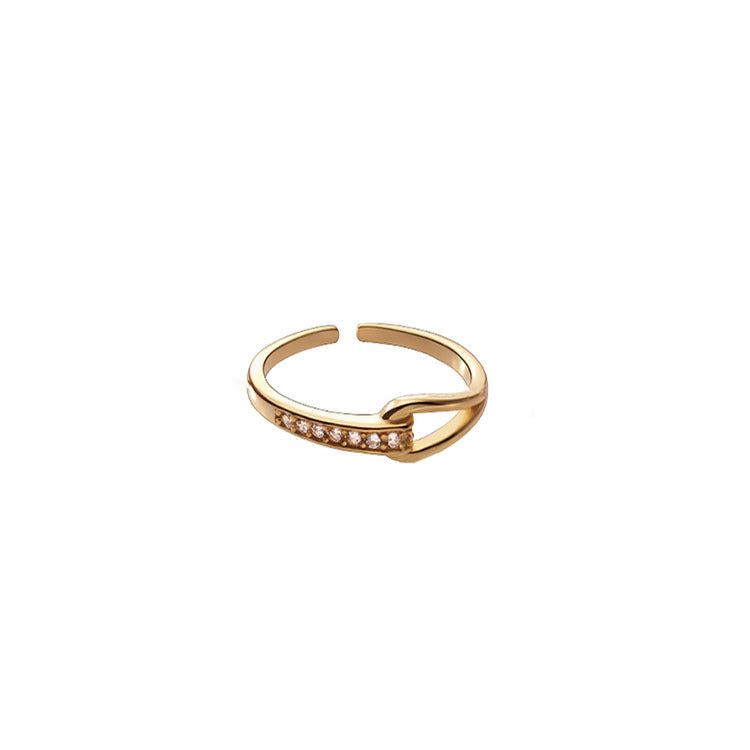 Bague élégante et incurvée pour femme avec zircones scintillantes
