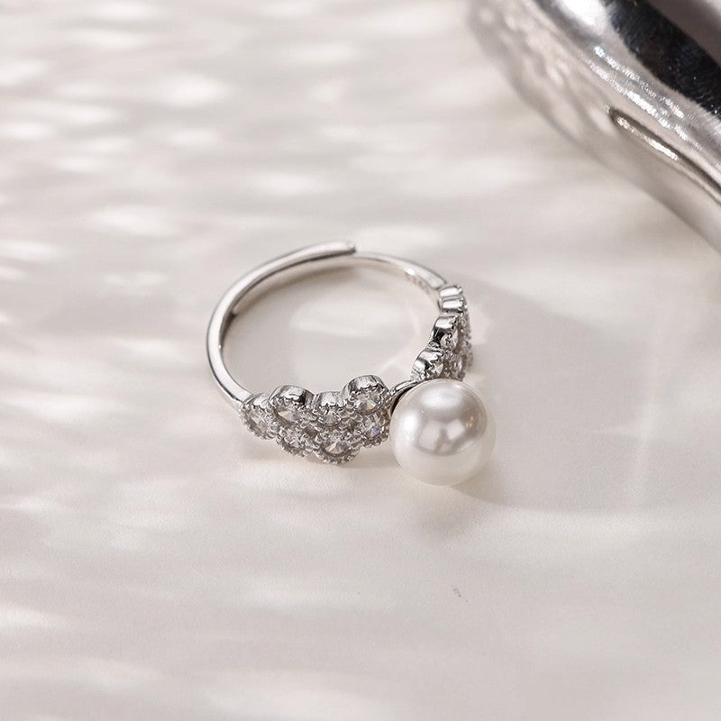 Bague élégante pour femme avec perle et cristaux