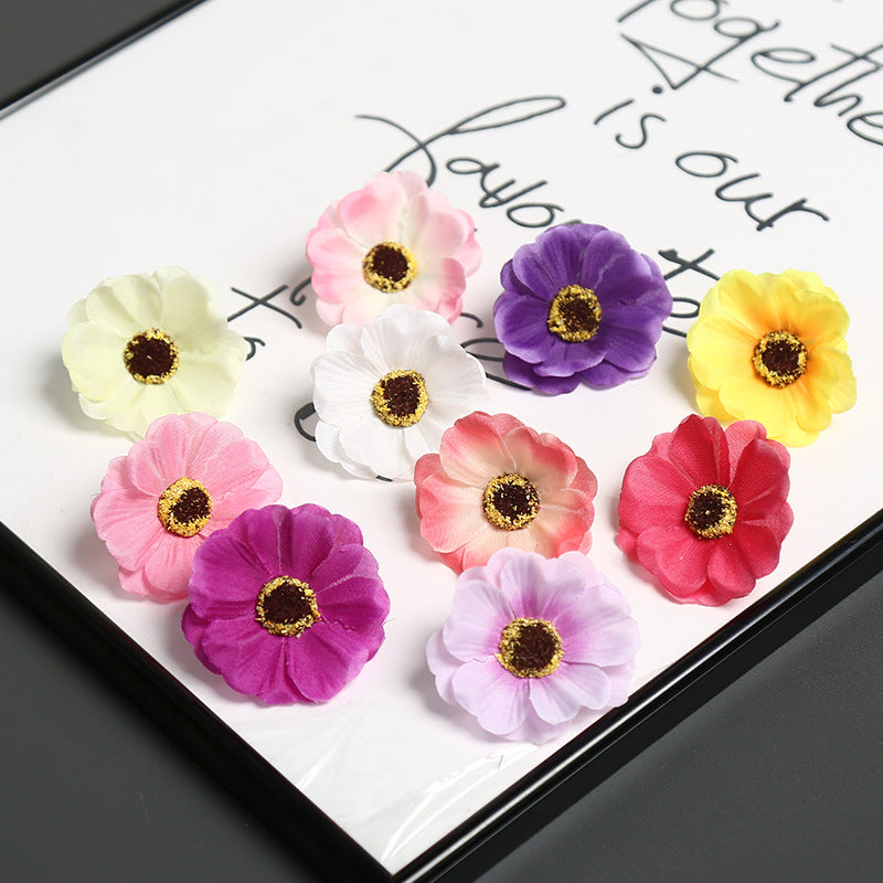 Broche fleur décorative