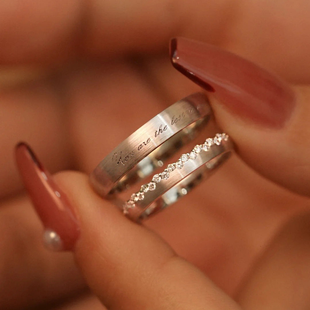 Bague pour femme avec gravure inspirante et design élégant
