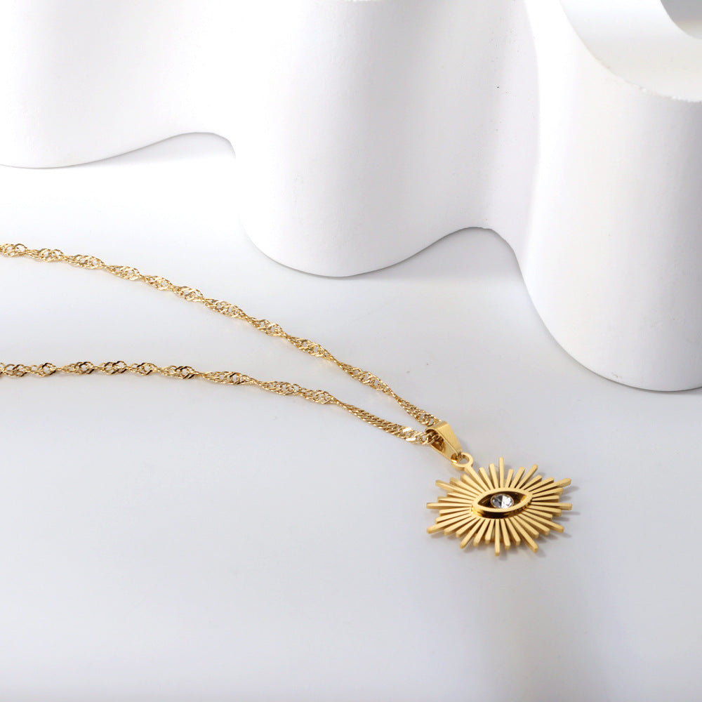 Collier pour femme avec pendentif carré orné de cristaux