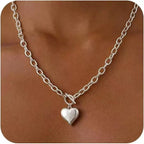 Collier pour femme à maillons robustes avec pendentif cœur