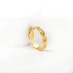 Bague ouverte pour femme motif coquillage doré