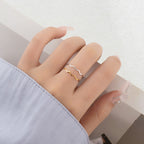 Bague minimaliste ondulée pour femme