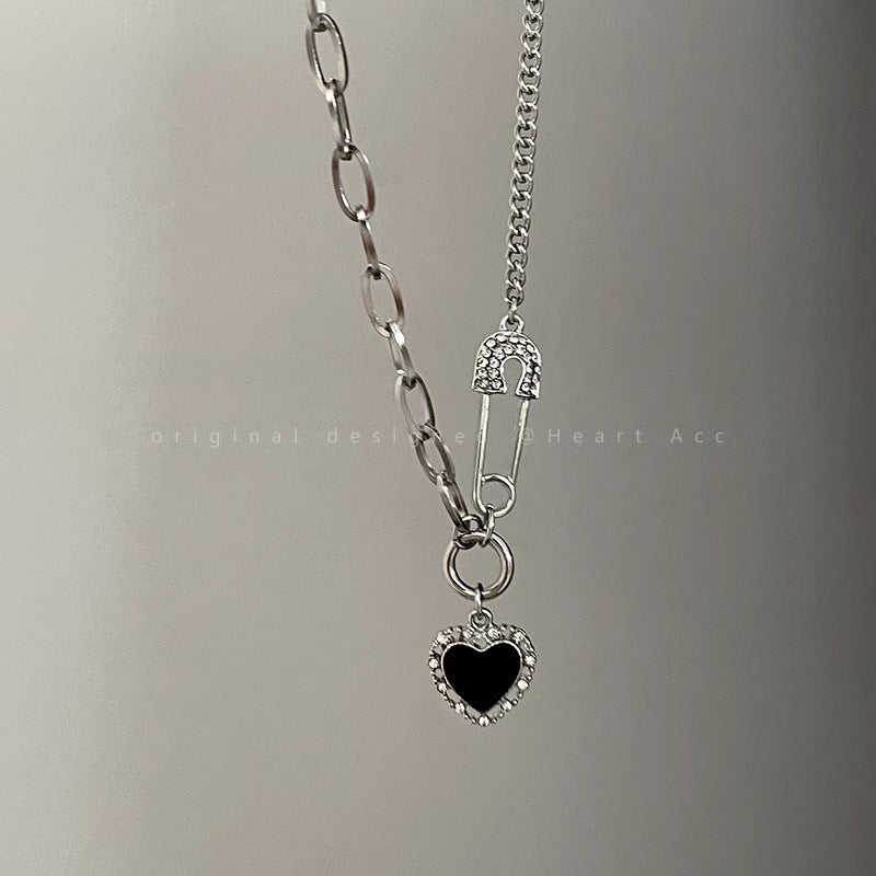 Collier avec pendentif en forme de cœur
