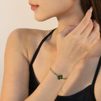 Parure de bijoux pour femme avec pendentif trèfle à quatre feuilles et boucles d'oreilles élégantes