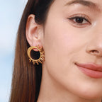Collier pour femme avec pendentif soleil en acier inoxydable hypoallergénique