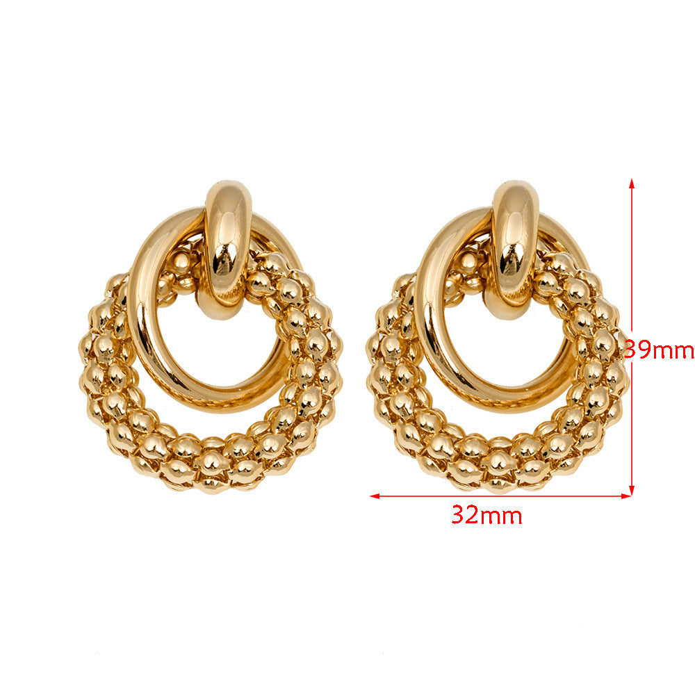Boucles d'oreilles pendantes pour femme au design chaîne moderne