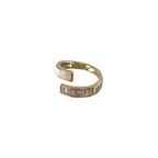 Bague tendance pour femme avec design moderne et détails élégants
