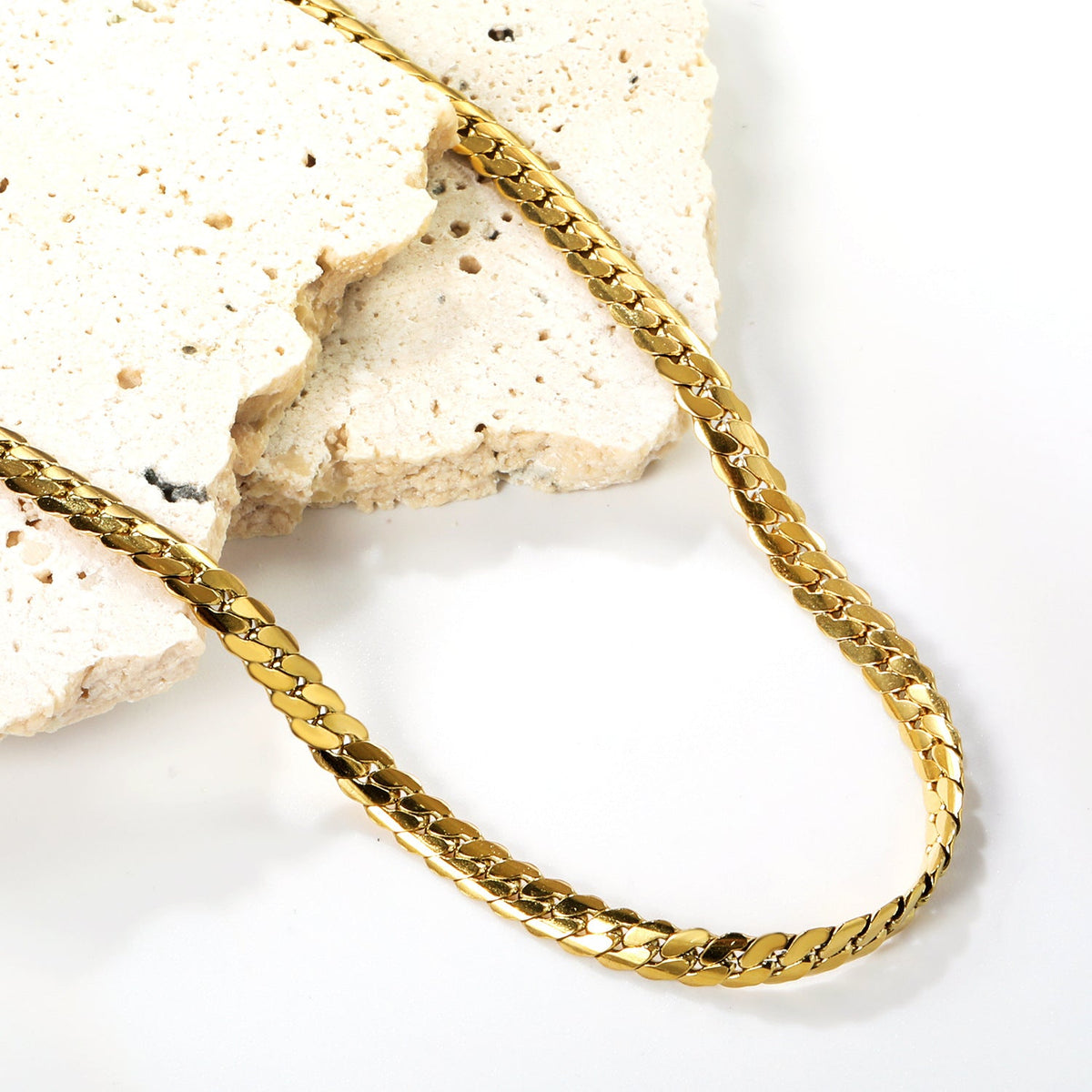 Kette mit Flechtmuster und verstellbarem Verschluss